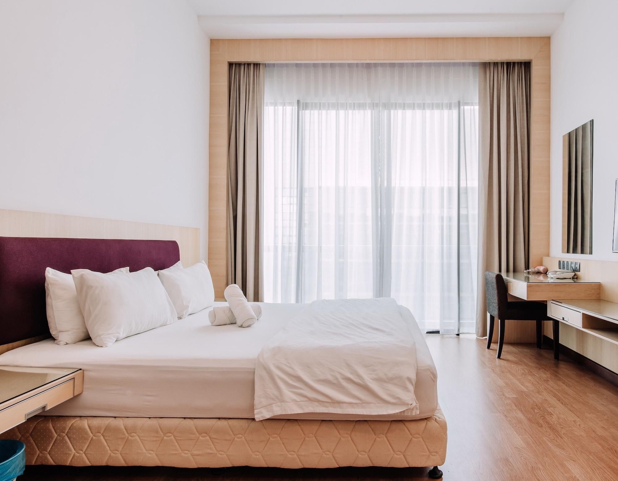 Imperial Suites Serviced Apartment Maong Bazaar Bagian luar foto