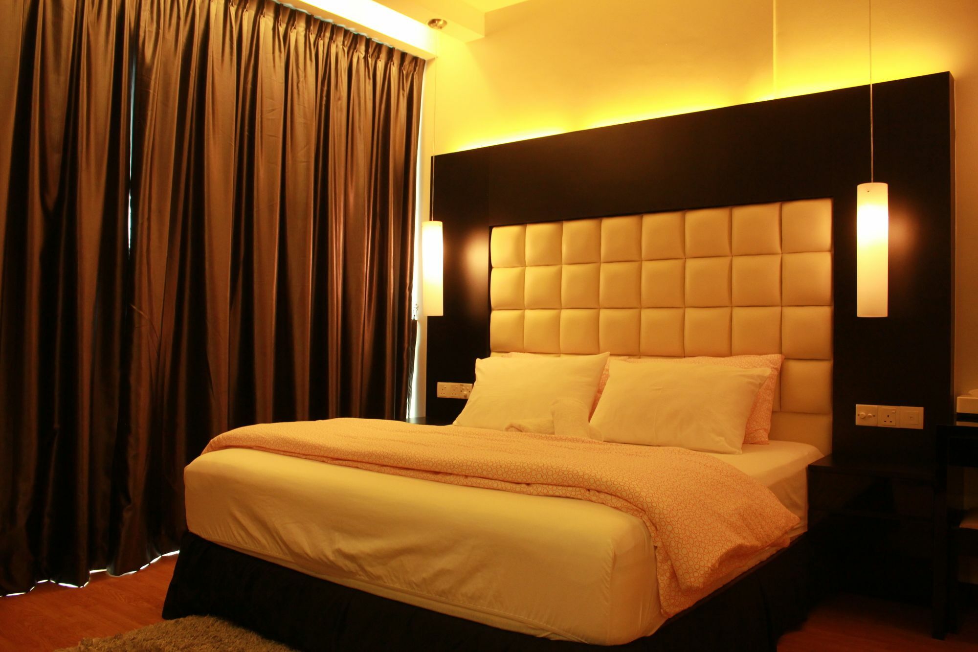 Imperial Suites Serviced Apartment Maong Bazaar Bagian luar foto
